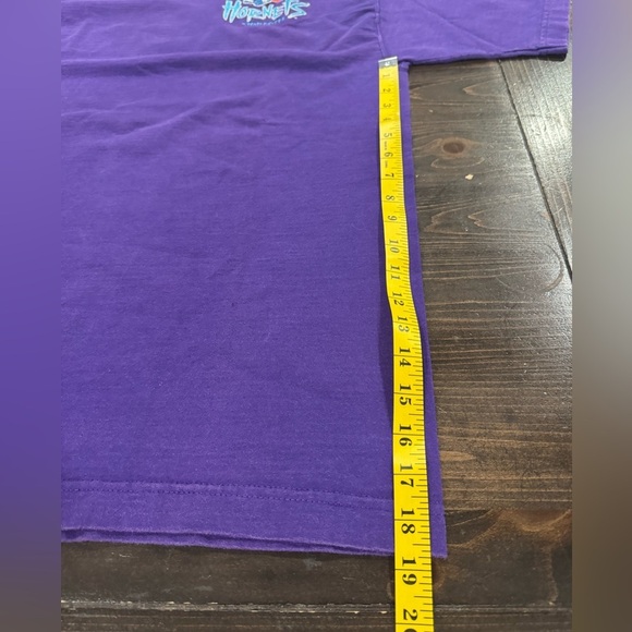 Charlotte Hornets Pro Player Purple Vintage 90s Embroidered T-Shirt - Picture 7 of 7